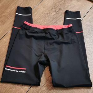 Leggings w/ reflective stripes